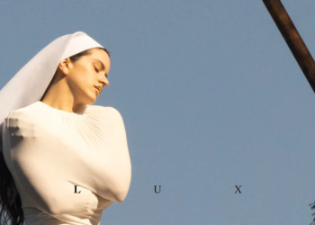 Rosalía | La Silla Regia Rosalía | La Silla Regia