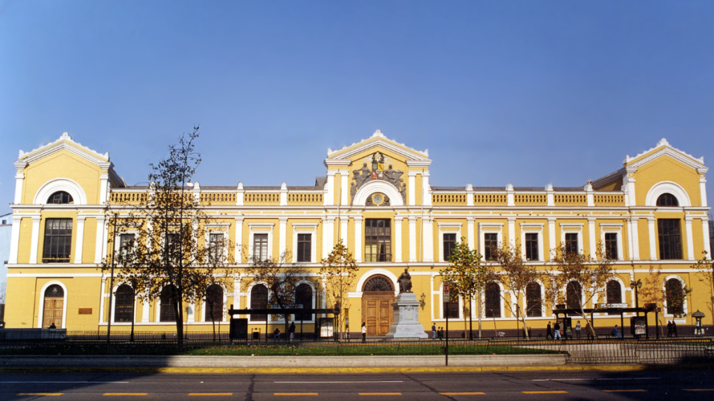 Educación-superior-formación-académica-uanl-santos-guzmán-lópez