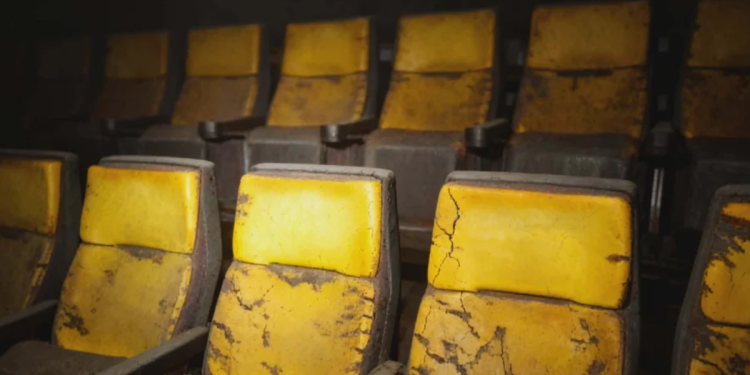 Incendio-en-cine-de-juárez-sala-6-extintor-paseo-juárez-vip | La Silla Regia Incendio-en-cine-de-juárez-sala-6-extintor-paseo-juárez-vip | La Silla Regia