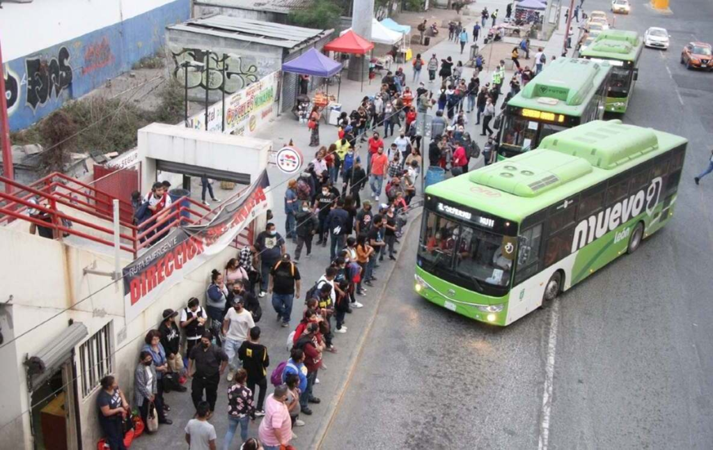 Negligencia-de-mariana-y-samuel-transporte-público-camión-chatarra-nuevo-león