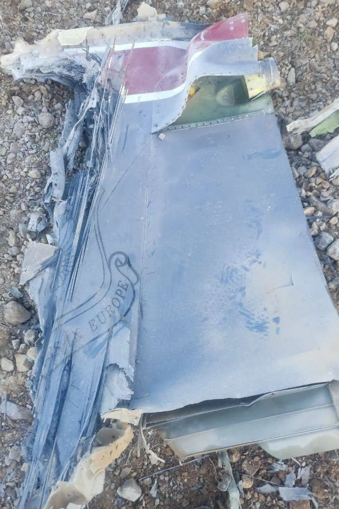 Foto Difundida Por Irán Del Avión Derribado. 